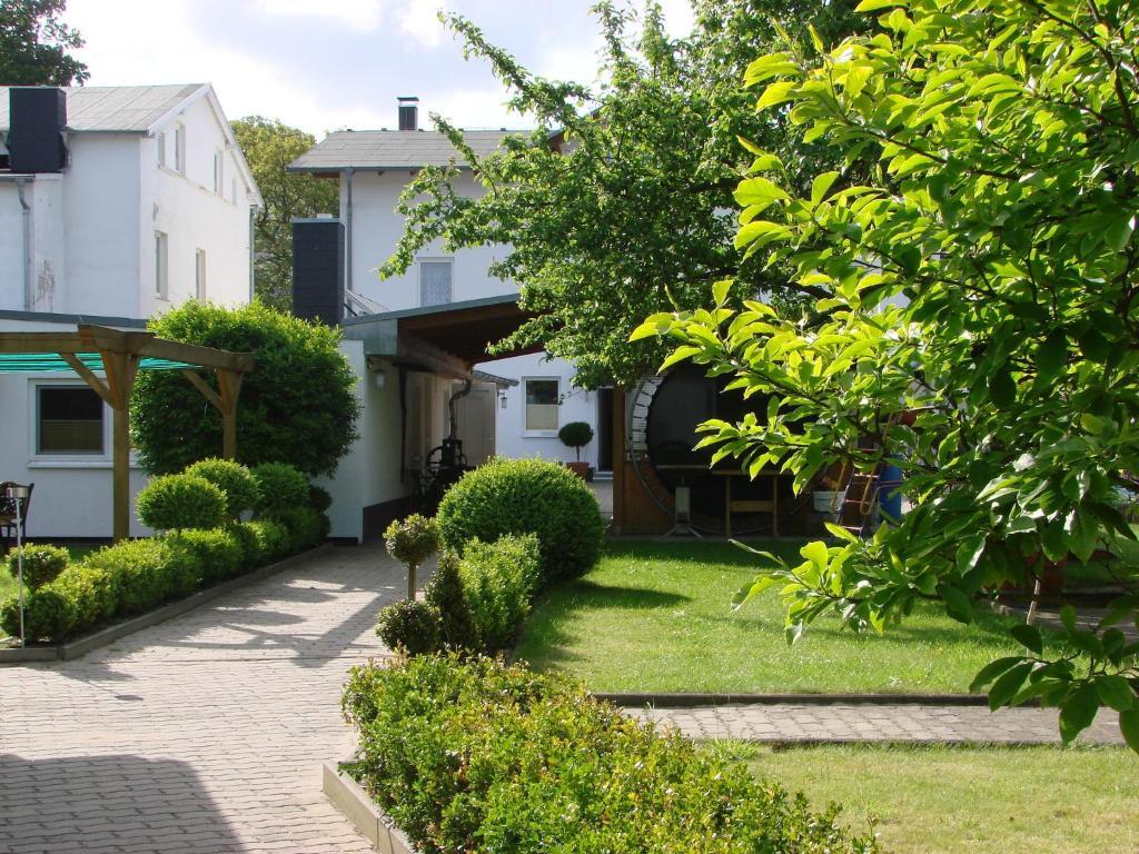 Pension Middel Binz Bagian luar foto